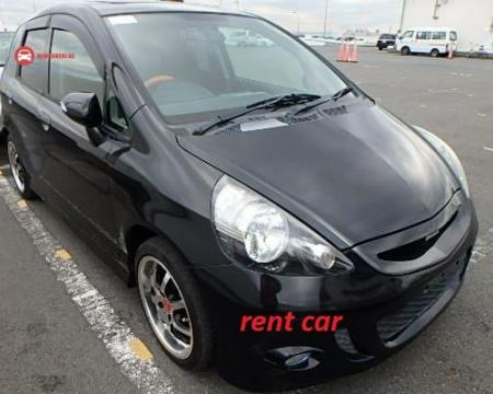 ქირავდება დღიურად ავტომობილი ჰონდა ფიტი qiravdeba dgiurad avtomobili honda fit