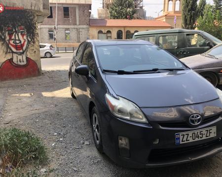 ქირავდება ავტომობილები დღიურად