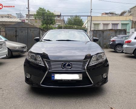 ქირავდება მანქანა დღიურად