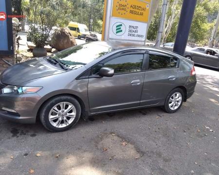  ქირავდება