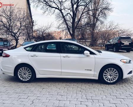 ქირავდება