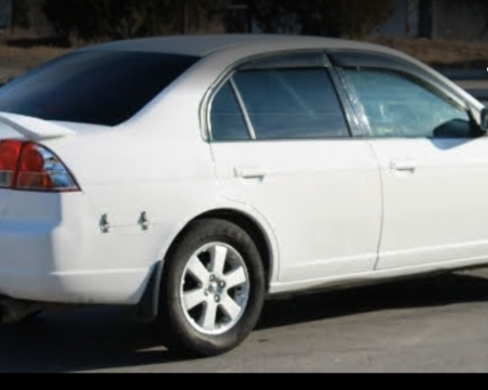 ქირავდება მანქანა