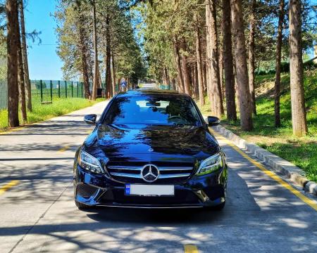 ქირავდება - Mercedes-Benz C300 Restyling 2019 Black  (2.0 Turbo) Full-Led Headlights