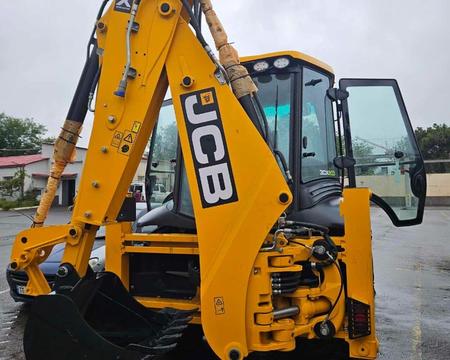 ქირავდება ექსკავატორი - JCB 3CX