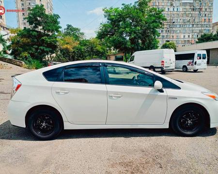 ვაქირავებ