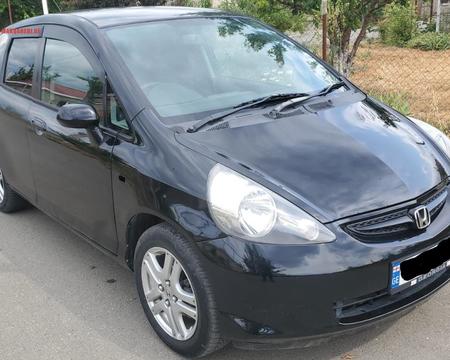 ქირავდება