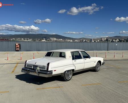Oldsmobile regancy brougham 1982