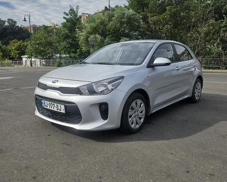 ავტომობილის გაქირავება, ქირავდება ავტომობილი. ავტომობილების გაქირავება