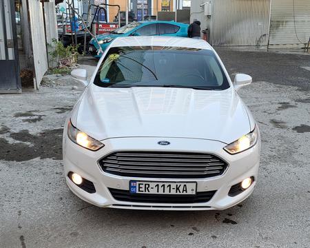 ფორდ 2.0 ჰიბრიდ ტიტანიუმი