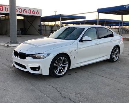 BMW 330 Series F30 WBA4F9C31HG812952