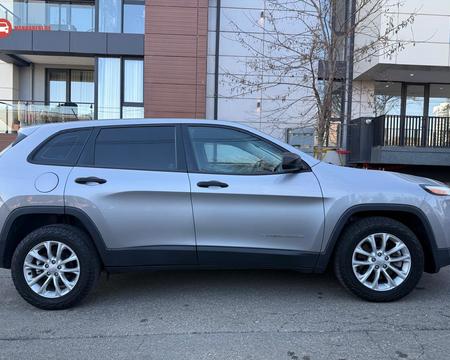 გთავაზობთ მანქანის ქირაობას დღიურად თბილისში.  ფასი 130 ლარი. გააჩნია დღეების რაოდენობას 3 დღეზე მეტი ქირაობის შემთხვევაში 130 ლარი. 1 ან 2 დღით 150  თანხაა ითვალისწინებს სრულ 24 საათს. დეპოზიტი 100 ლარი ავტომობილი არის ტექნიკურად გამართული . ავტომობილი დაზღვეულია . Car rental for Tbilisi