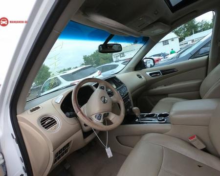 Nissan Pathfinder platinum