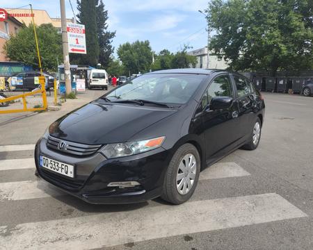 ქირავდება დღიურად... RENT CAR. მანქანის გაქირავება.  მარცხენა საჭიანი. დაზღვეული