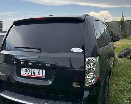 მეპატრონე , დარეკეთ მხოლოდ ამ ნომერზე, გვაქვს 3 დოჯი - ფერები: შავი, თეთრი და ვერცხლისფერი. +995 599 57 58 78 