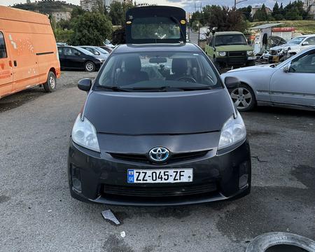 ქირავდება ავტომობილები car rent dayli прокат авто, toyota prius rent