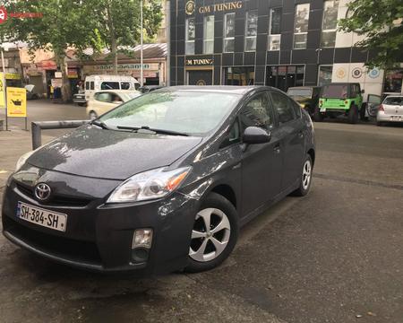 ქირავდება ავტომობილები car rent dayli прокат авто, toyota prius rent