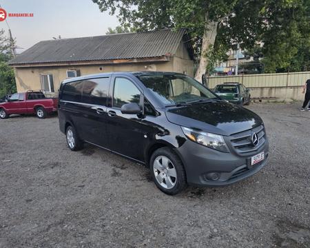 Mercedes-Benz Metris Van 2021