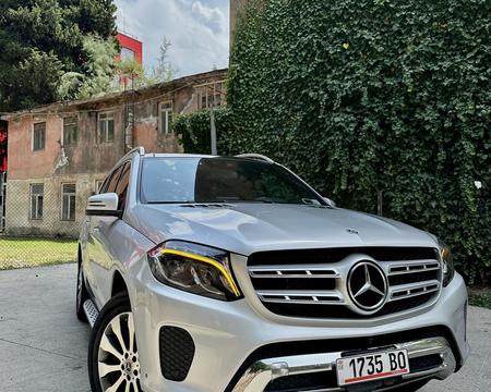 GLS Mercedes Benz for 7 person