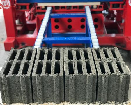 PRS 400 – ბლოკისა და ქვაფენილის ნახევრად ავტომატური დანადგარი