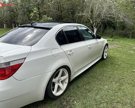 იყიდება