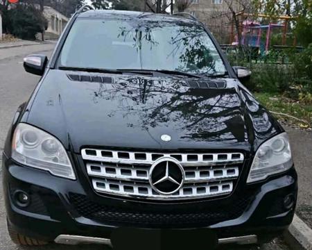ოყიდება მერსედესის ჯიპი