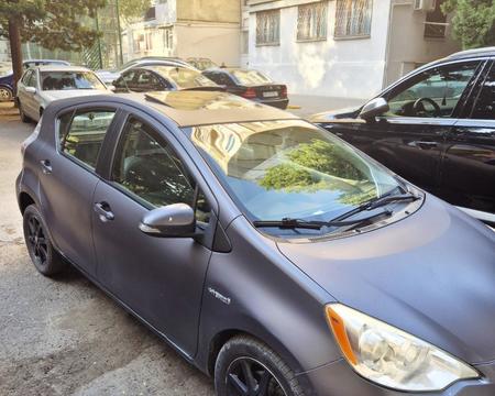 ქირავდება