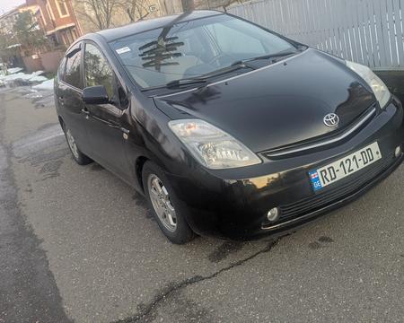 ქირავდება