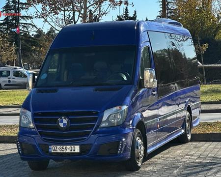 ყველა ტრანსპორტი ქირავდება მძღოლით