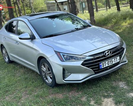 ქირავდება