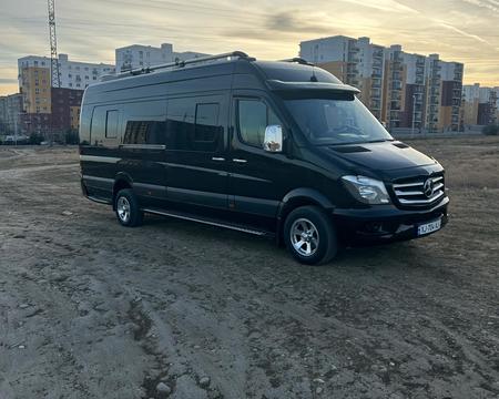 მოვემსახურები ჯგუფებს და კომპანიებს