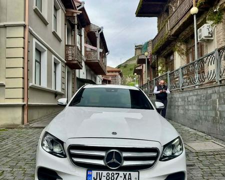 Mercedes-Benz E-Class 2017