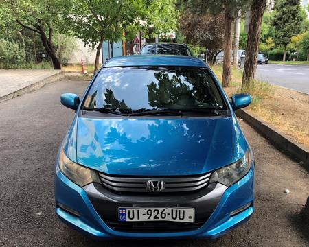 ქირავდება (ჰონდა - ინსაითი / honda - insight ) დღიურად 