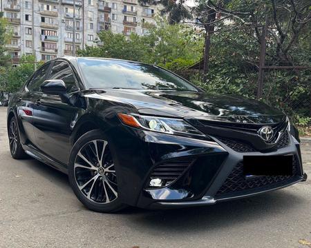 Kiravdeba 2020 camry dgiurad / ქირავხება 2020 კამრი დღიურად 
